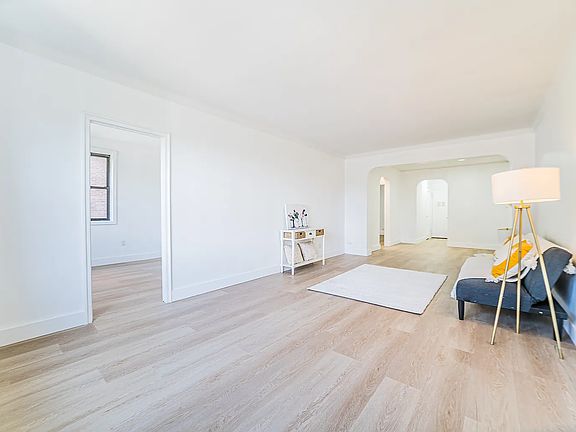 4th image of 69-40 Yellowstone Blvd #3006