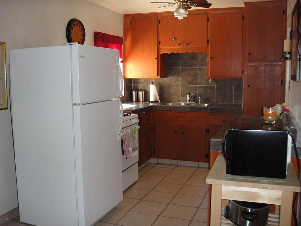 2nd image of 2327 W Marlette Ave