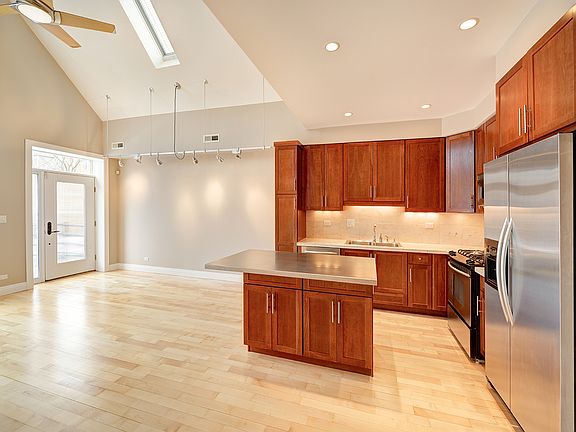 3rd image of 2515 W Haddon Ave #2