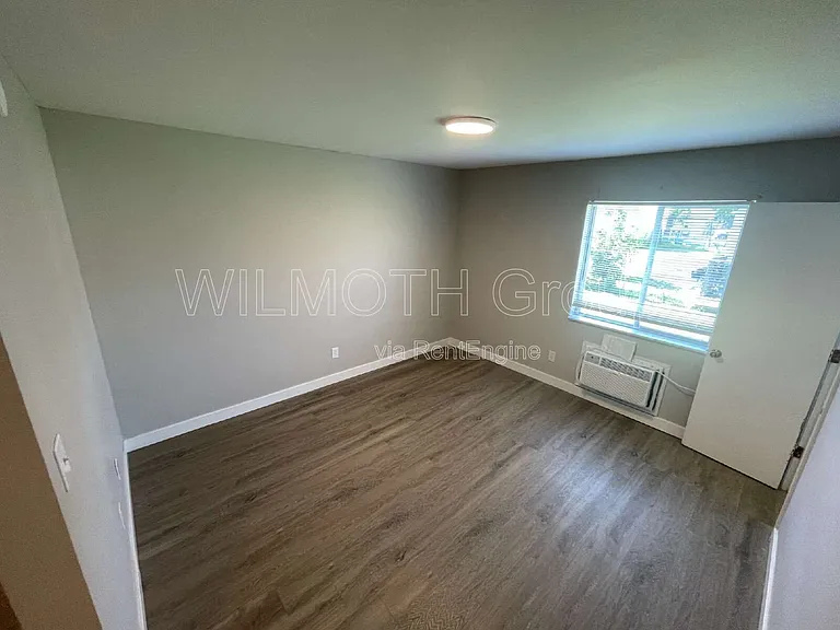 135 W Hendricks St #2 — Photo 7