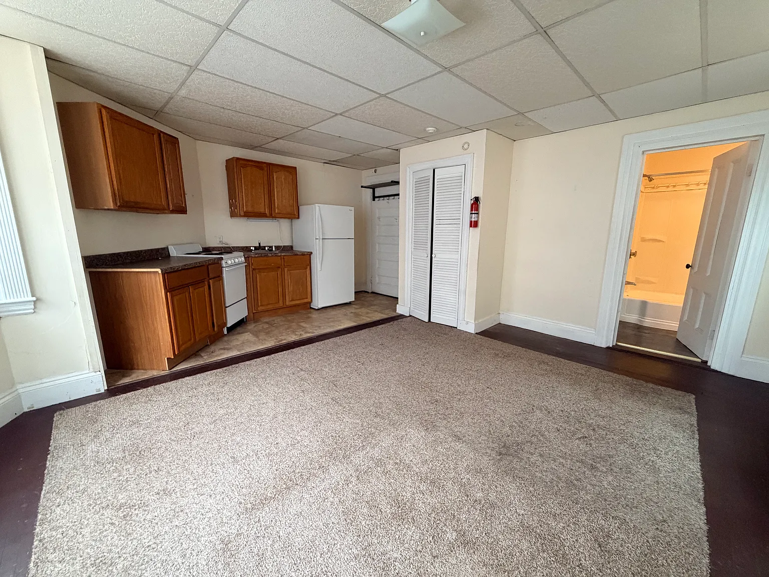 83 Englewood Ave — Photo 3