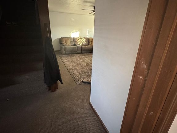 4th image of 501 E Markwood Ave