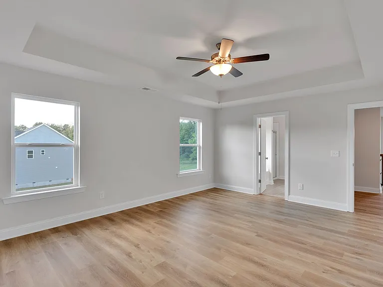 726 Lithia Inn Rd — Photo 31