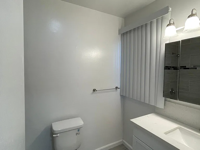 3200 Cheviot Vista Pl #24 — Photo 9