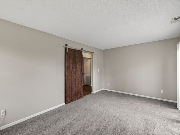 5th image of 5984 Beechwalk Dr