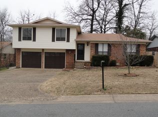 9531 Robin Ln, Sherwood, AR 72120