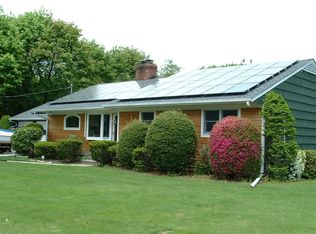 9 Estate Rd, Center Moriches, NY 11934