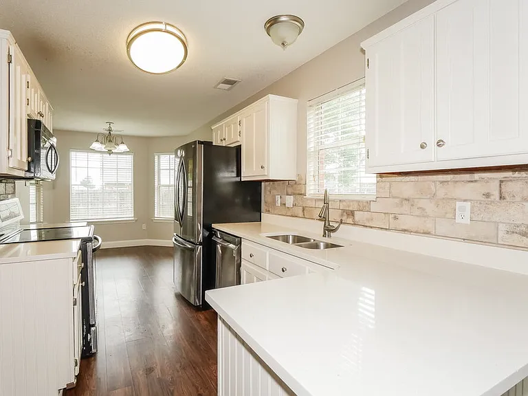145 Penny Ln — Photo 8
