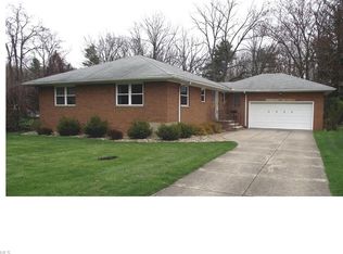 5535 Hauserman Rd, Parma, OH 44130