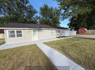 1103 E 7th St, Grand Island, NE 68801