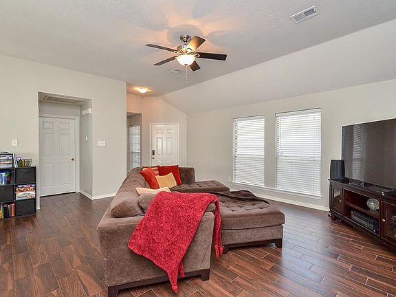 5th image of 12138 Bowsman Dr