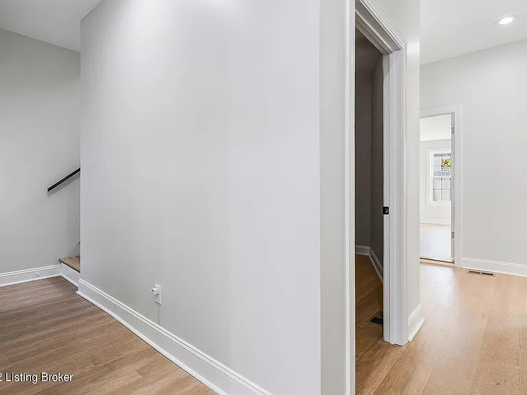 1518 Christy Ave — Photo 26