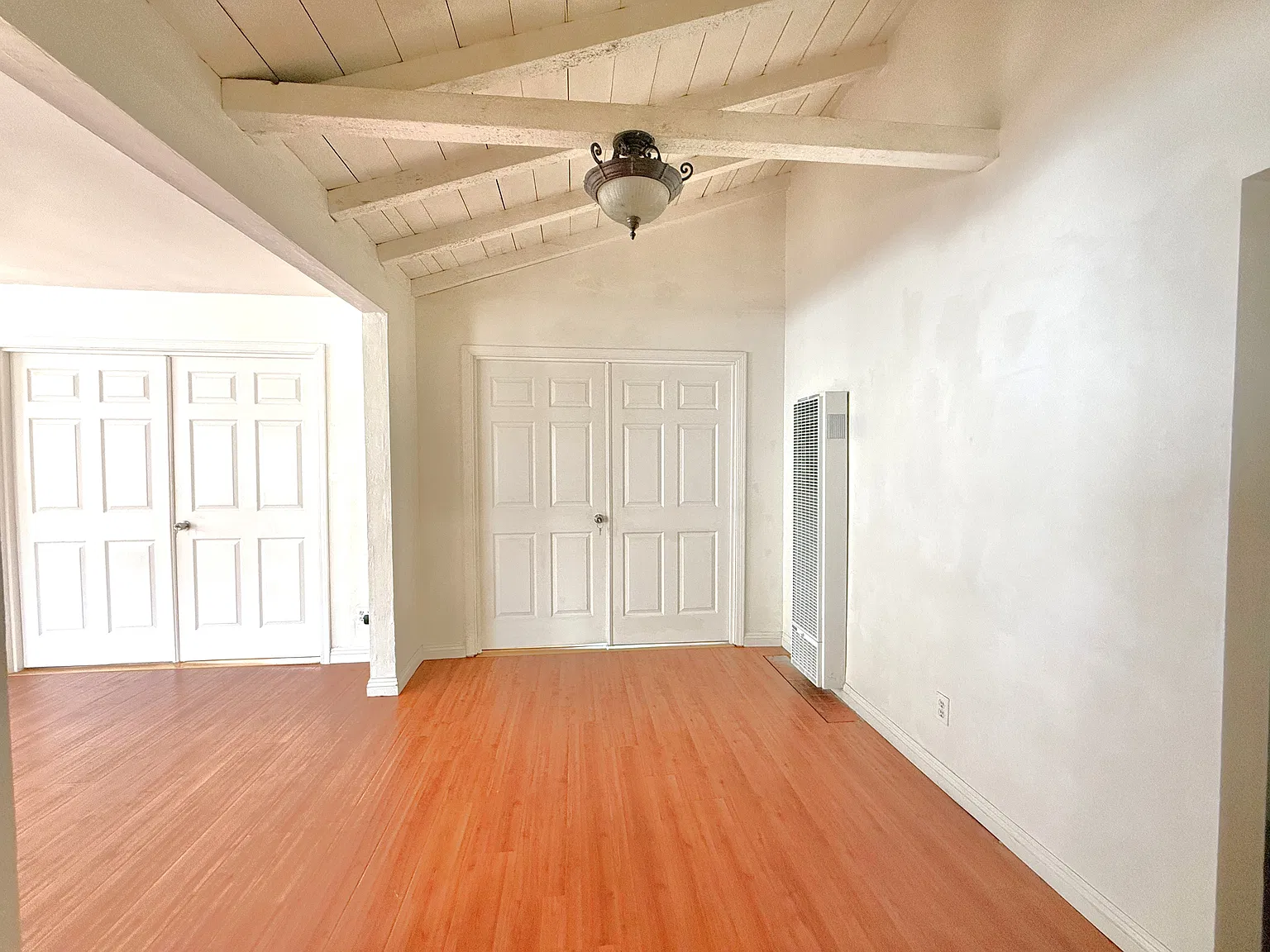 5011 College Ave — Photo 4