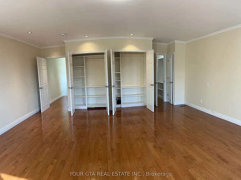 1166 McBride Ave #UPPER — Photo 44