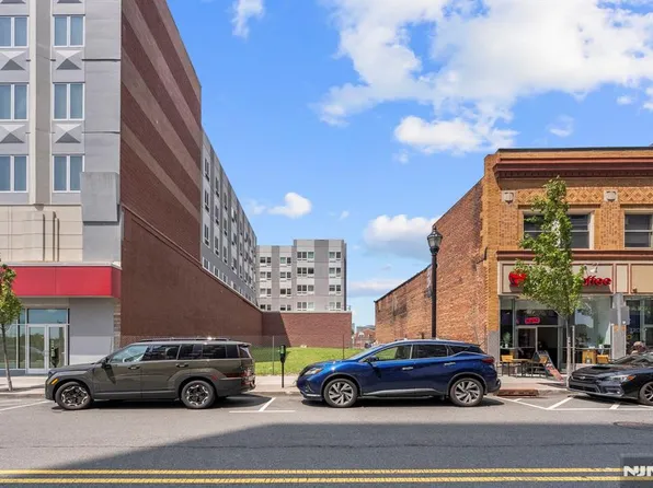 153-155 Main St, Hackensack, NJ 07601