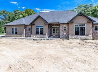 1154 Hearthstone Dr, O Fallon, IL 62269