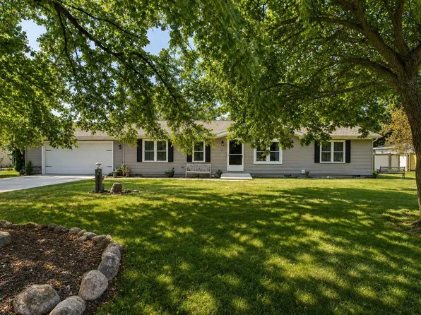 1719 Danny Dr, Fort Wayne, IN 46818