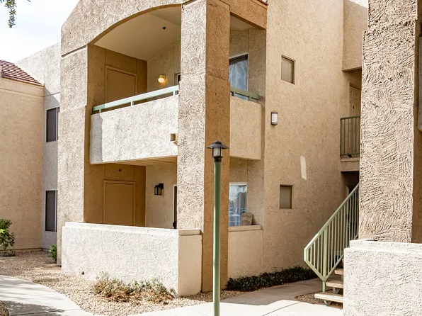 1295 N Ash St, Gilbert, AZ
