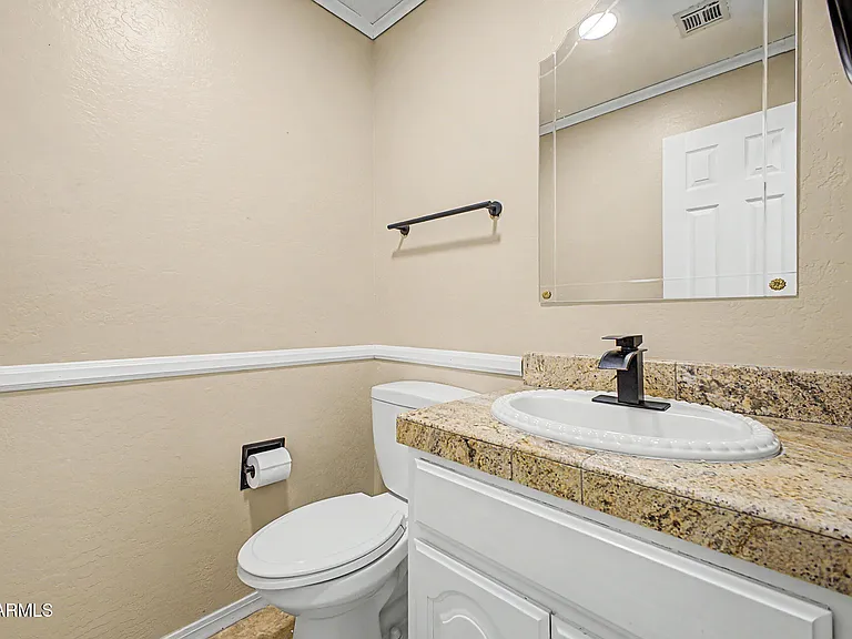 5773 W Shannon St — Photo 23
