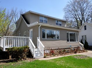 1710 S Shore Dr, Delavan, WI 53115