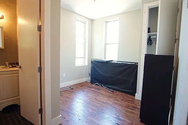 Rented by Lofts and Flats LLC | media 8