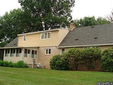4th image of 1420 Manor Dr