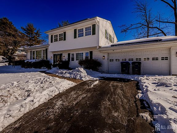 3rd image of 25 Colburn Rd