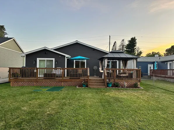 4641 Cedar Lake Rd, Howell, MI 48843