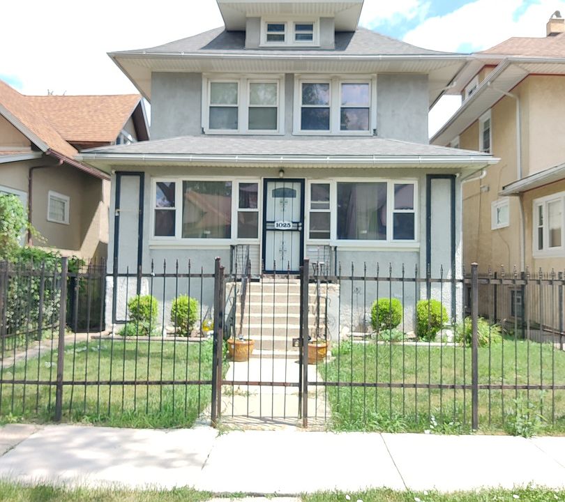 1st image of 1025 N Lorel Ave