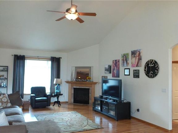 4th image of 4337 10th Ave NW