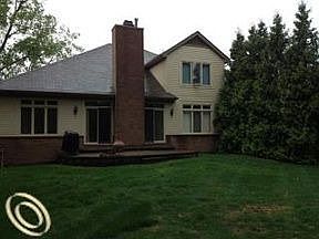 2nd image of 14 Turnberry Ln #42