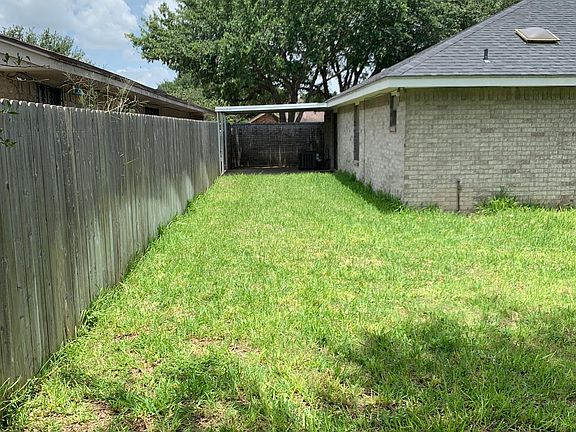 5th image of 1918 Ash Cir APT A