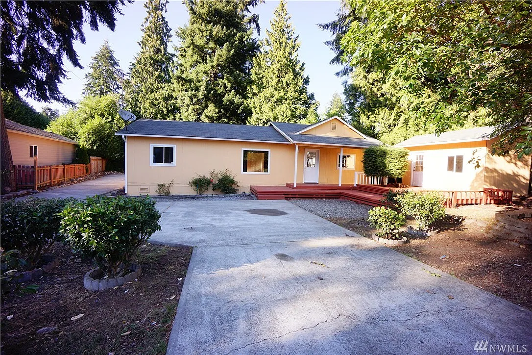 13230 14th Ave S photo 1