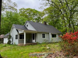 10 Hillside Cir, Mansfield, CT 06268