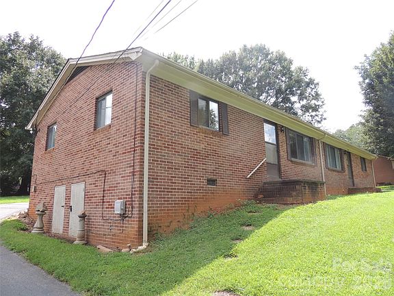 3rd image of 409 E K St