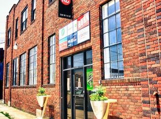 208 W 19th St, Kansas City, MO 64108