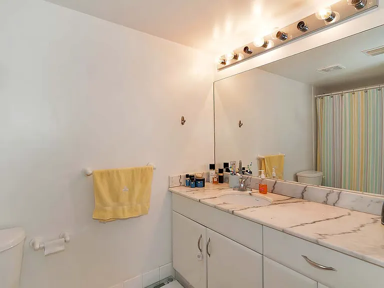 1200 Brickell Bay Dr #2802 — Photo 10