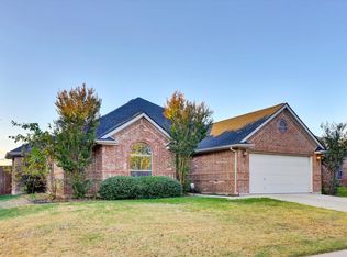 409 Silver Mine Dr, Justin, TX 76247