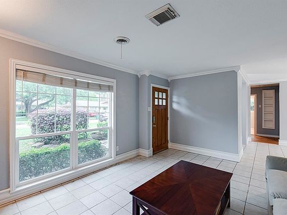 5th image of 2710 Droxford Dr