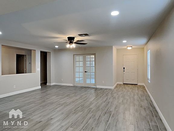 3rd image of 15636 W Port Au Prince Ln