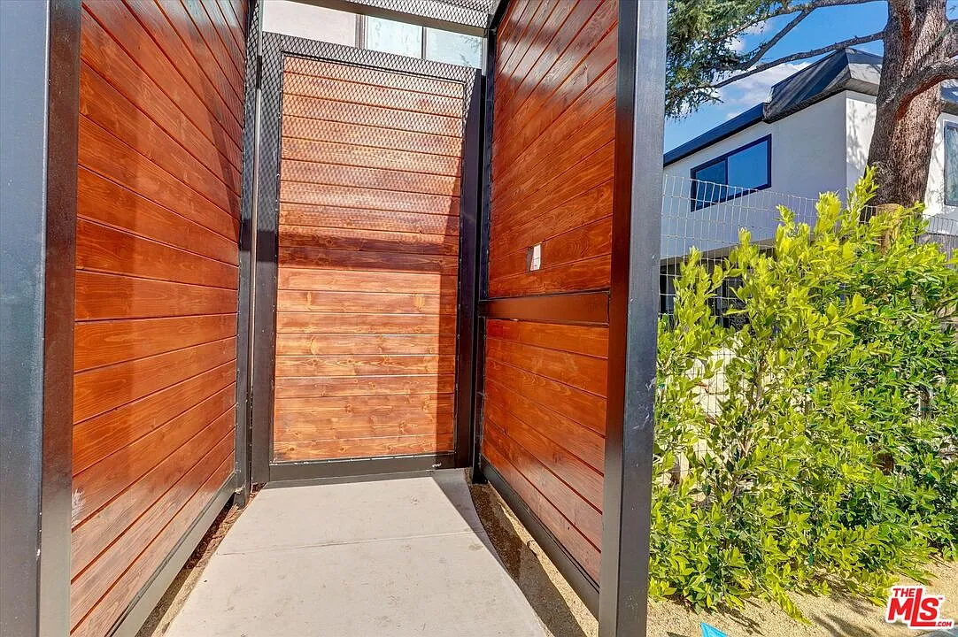 2 bed, 1.0 bath, 781 sqft, $2,700 — Photo 4