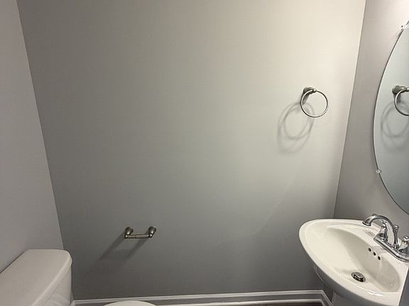 5th image of 646 Hamilton Crossings