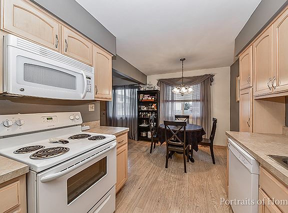 5th image of 209 W Manor Dr Unit C