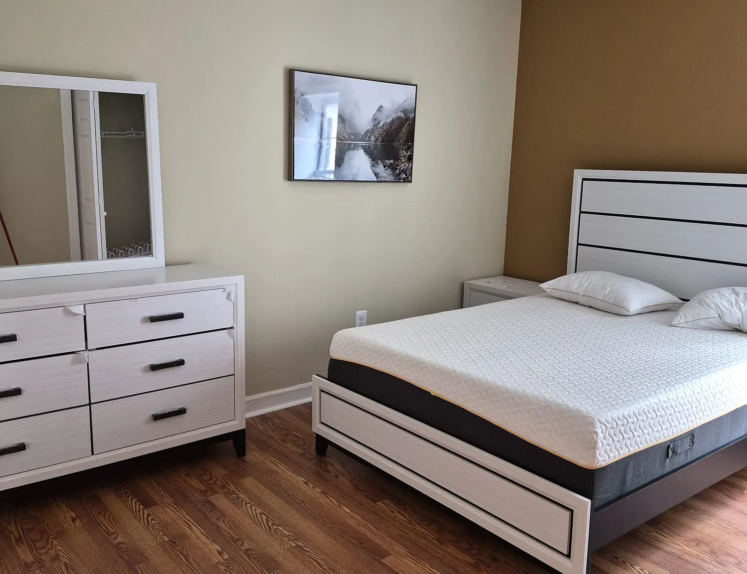 2 bed, 4631 sqft, $2,000 — Photo 4