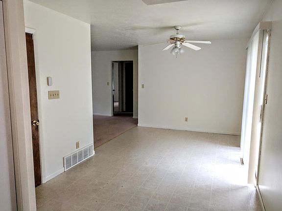 3rd image of 58403 Nathena Ln