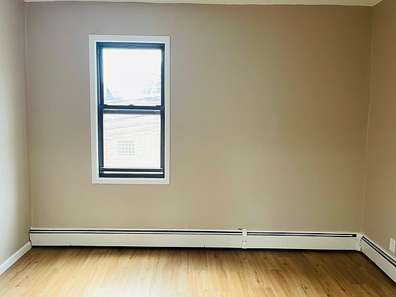 4th image of 192 S Columbus Ave #2
