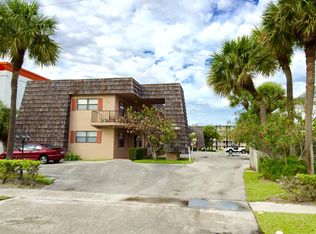 135 Shore Ct APT 102, North Palm Beach, FL 33408