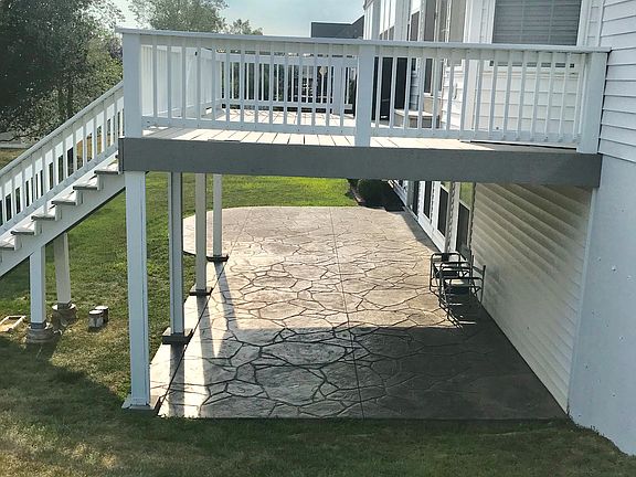 3rd image of 803 Dacotah Dr