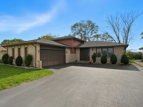 2845 201st Pl, Lynwood, IL 60411