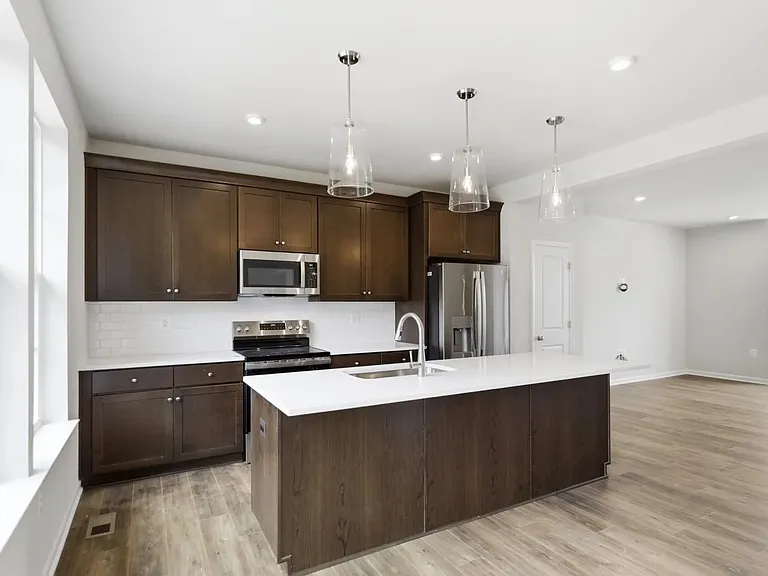 245 Monteith Dr — Photo 1